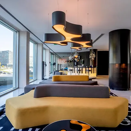 Hf Fenix Music ホテル 3*