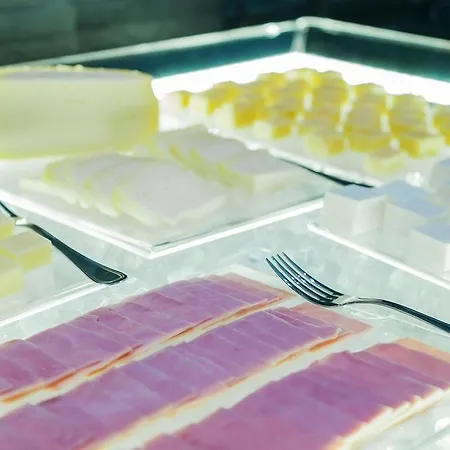 Hf Fenix Music 호텔 3*