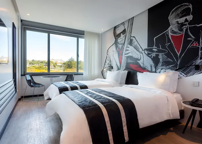 Hotel Hf Fenix Music