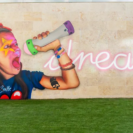 Отель Hf Fenix Music 3*